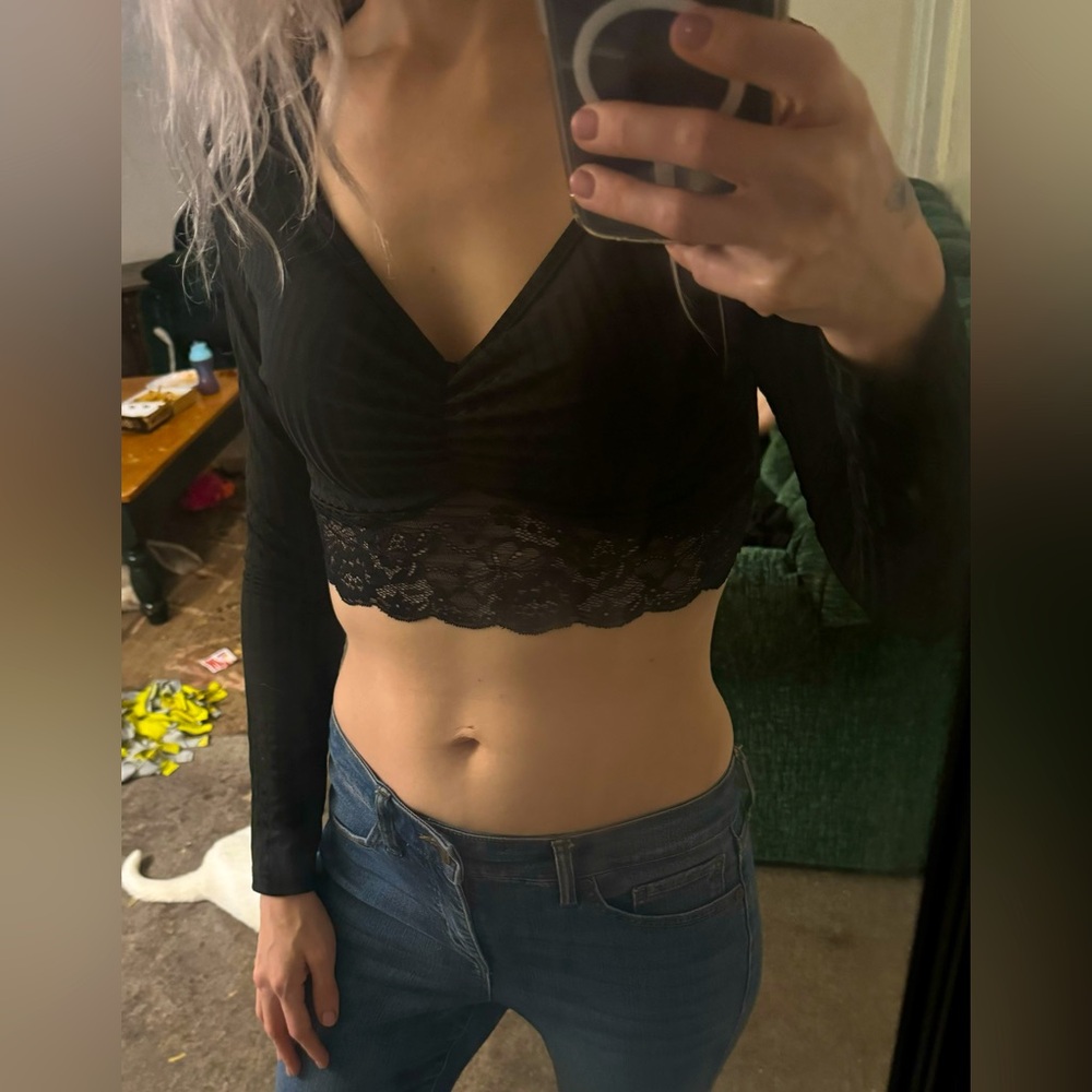 SHEIN Long sleeve crop top